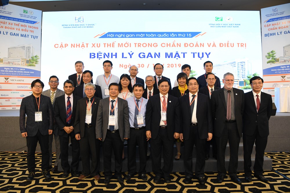 Đoàn chủ tọa hội nghị
